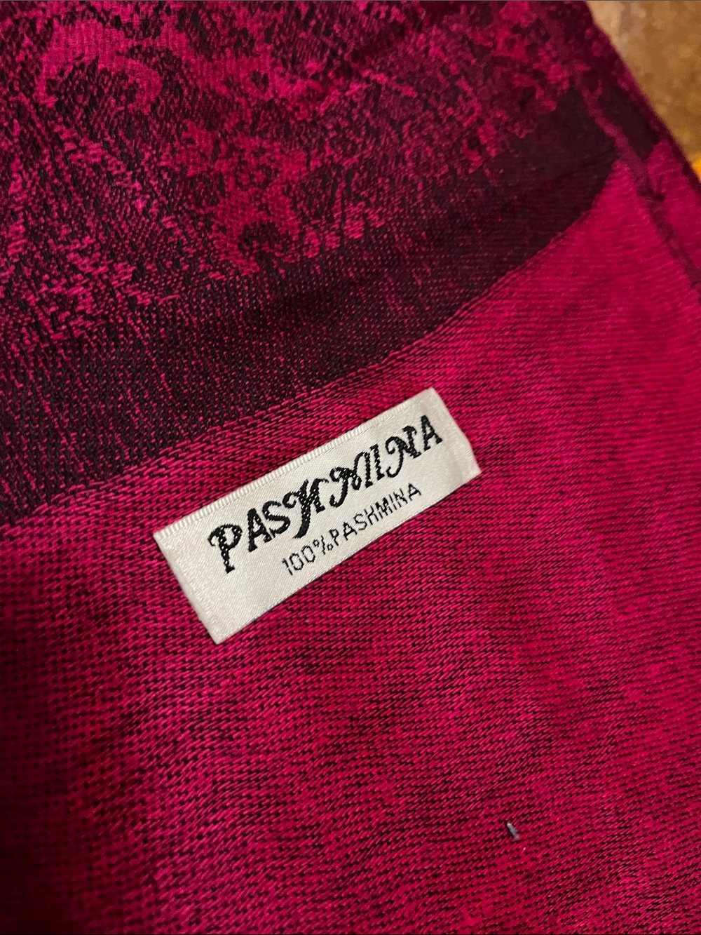 NEW Pashmina Womens Fuchsia Paisley Shawl 27x80 cashmere & silk - Picture 3 of 5